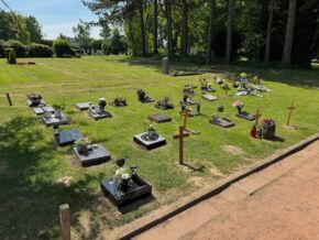 Reihengrab Rasen Urne - Friedhof Bochum-Höntrop
